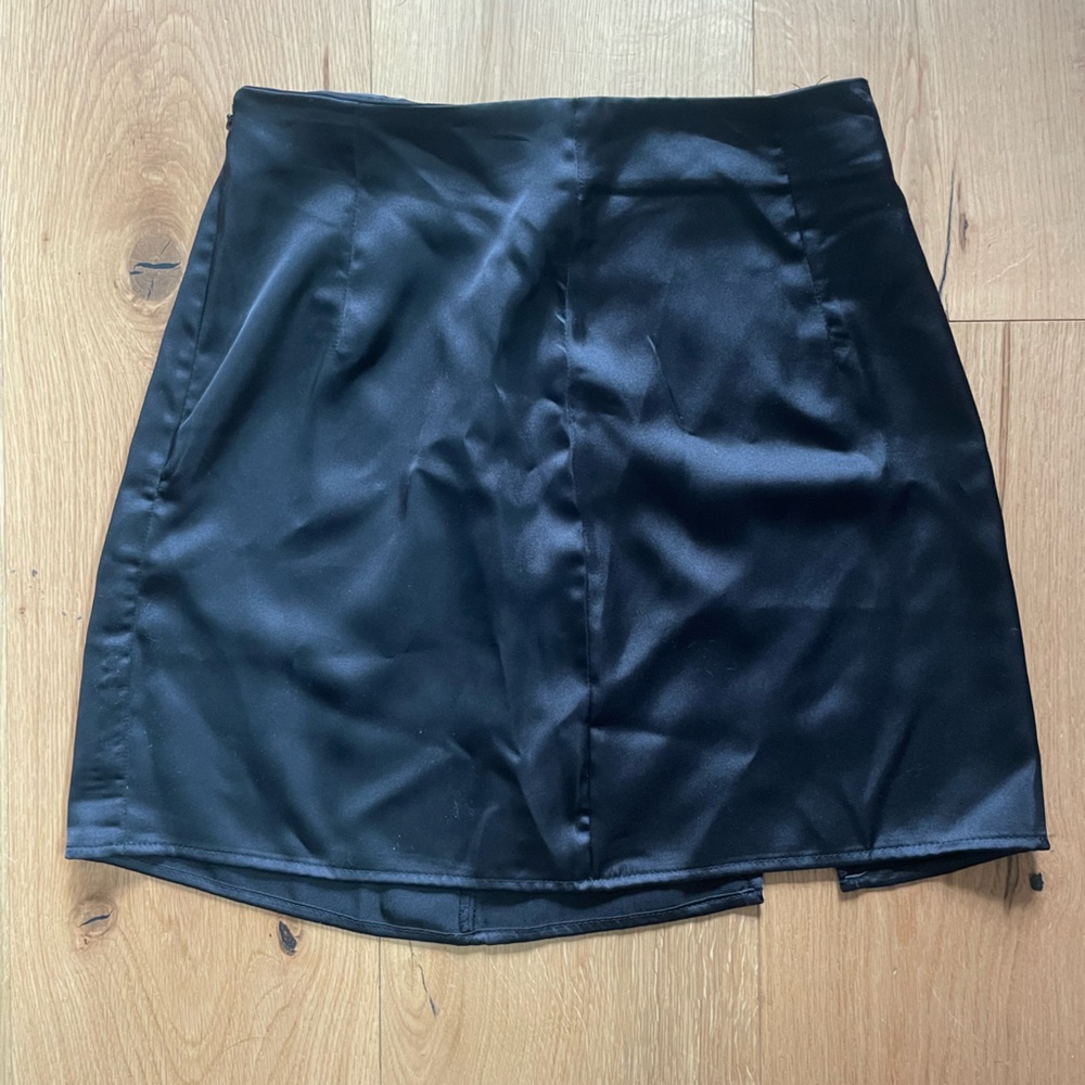 TOPSHOP satin mini skirt